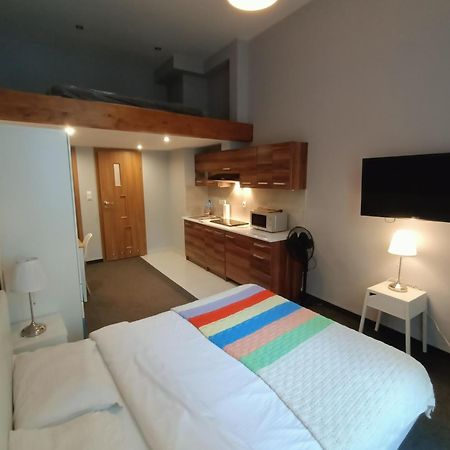 Tlc Apartments Cracow Красков Екстериор снимка