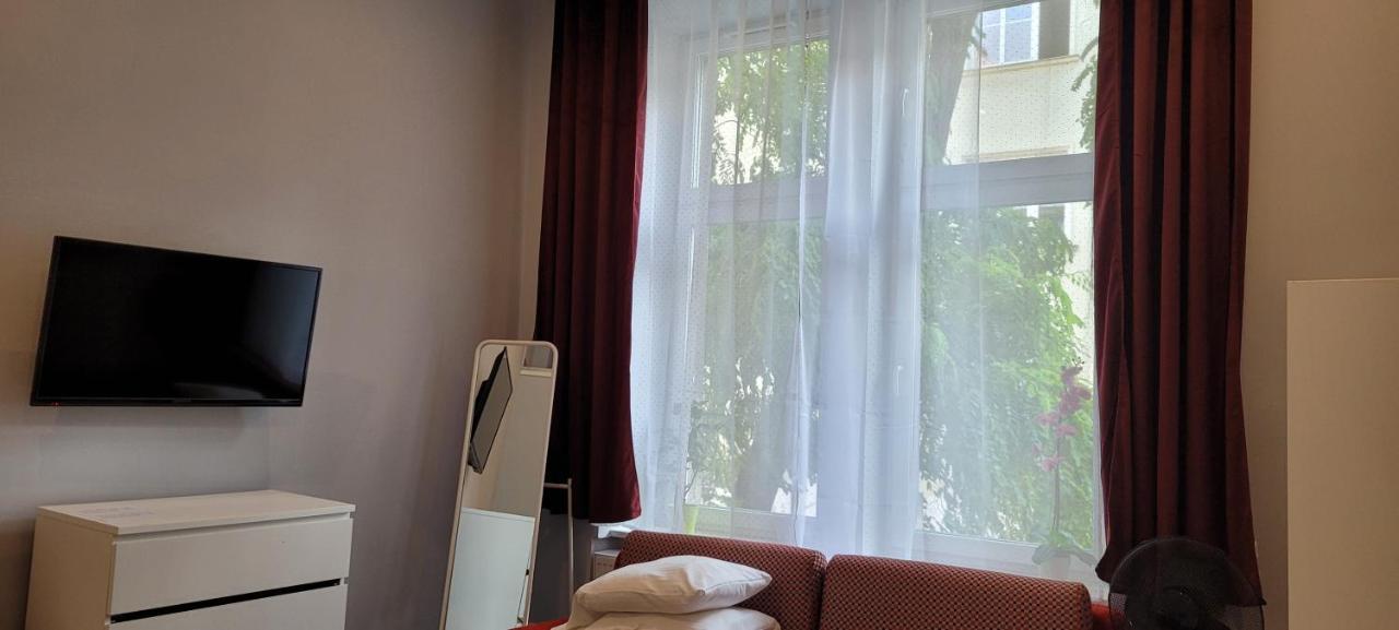Tlc Apartments Cracow Красков Екстериор снимка