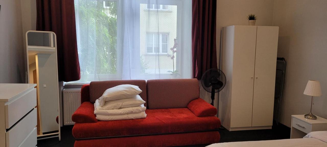 Tlc Apartments Cracow Красков Екстериор снимка