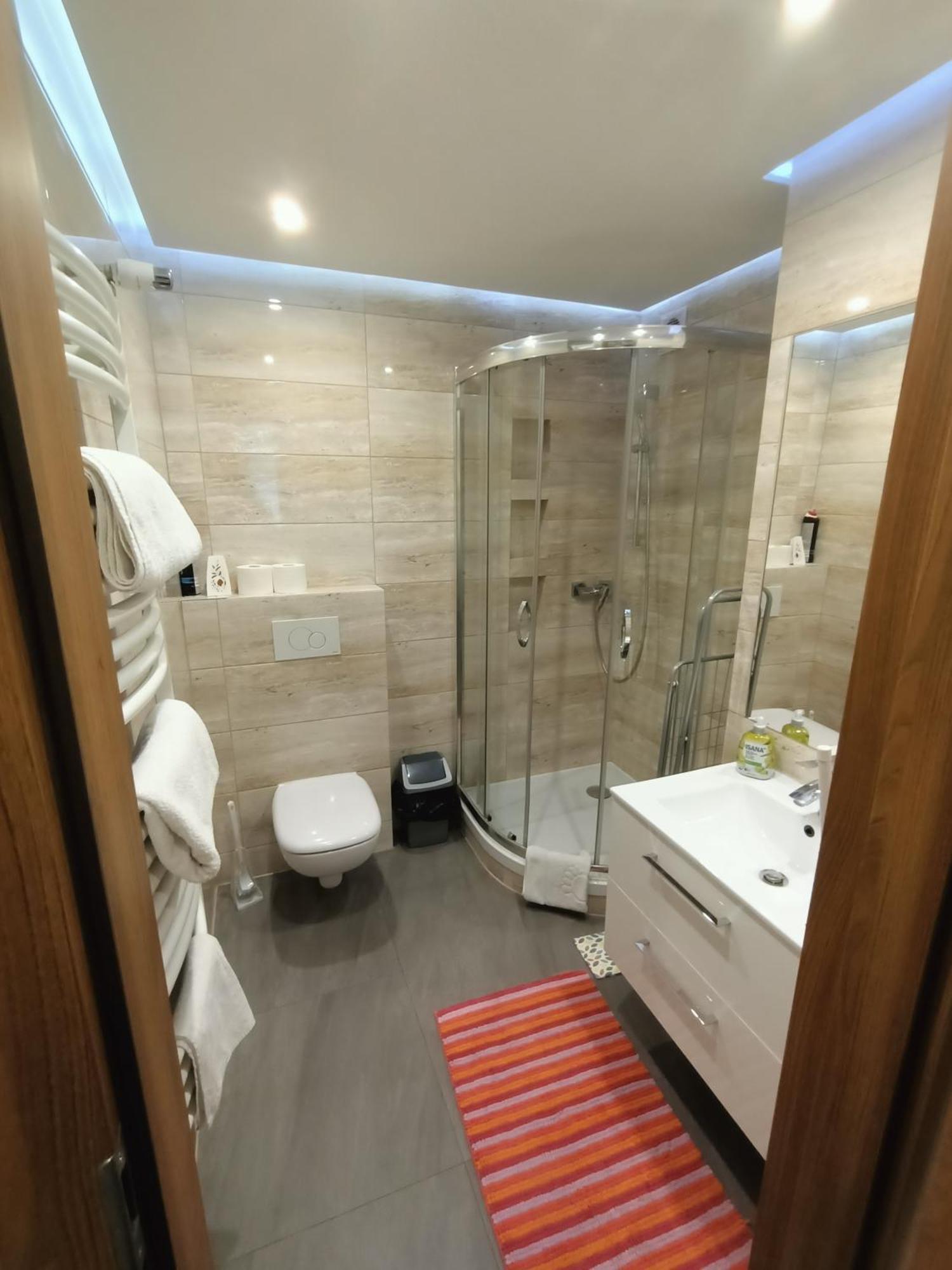 Tlc Apartments Cracow Красков Екстериор снимка